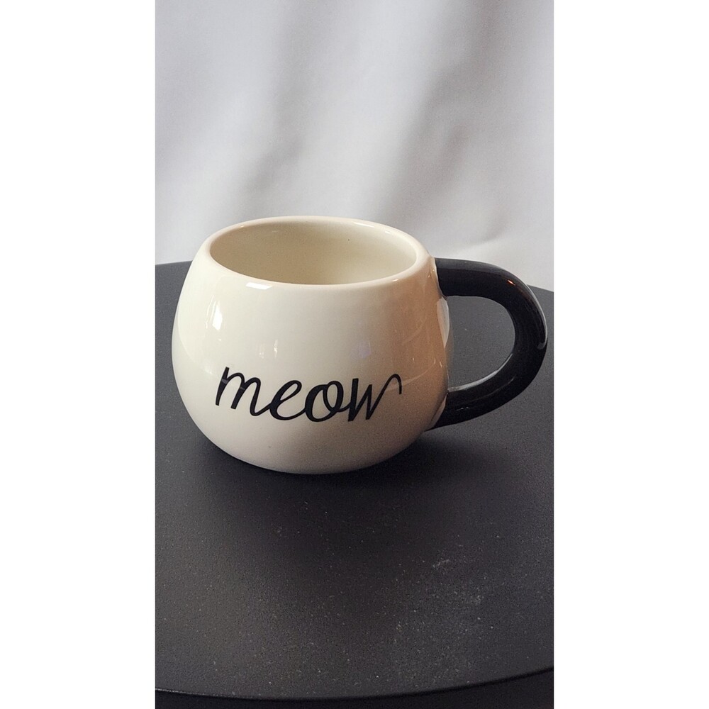 World Market Meow Coffee Mug White Siamese Kitty Cat Lovers Tea Or Coffee cup